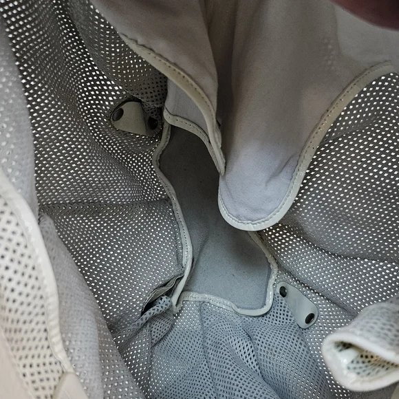 Kooba Vintage White Mesh Leather Hobo Bag - Chic & Unique! - Picture 14 of 16